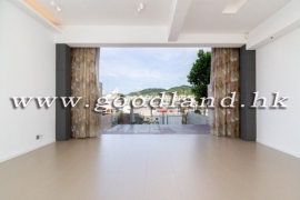 SAI KUNG Waterfront Villa with Pontoon For Rent