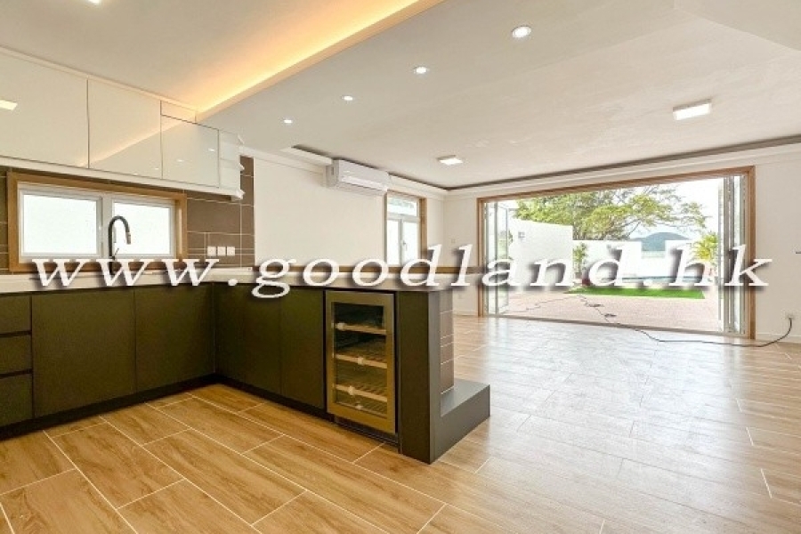 CLEAR WATER BAY End Unit Village House with Private Pool and Sea View From All Levels For Rent