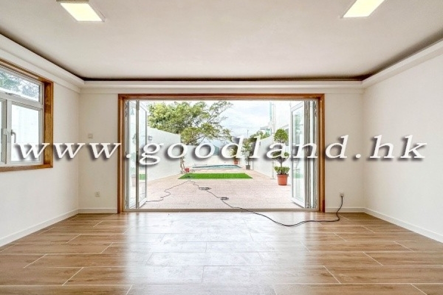 CLEAR WATER BAY End Unit Village House with Private Pool and Sea View From All Levels For Rent