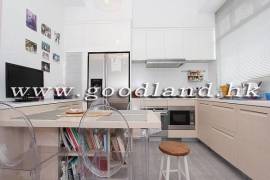 Clear Water Bay Villa For Sale