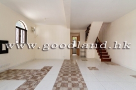 CLEAR WATER BAY Practical Village House with Front Yard For Sale