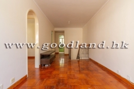 CLEAR WATER BAY Practical Village House with Front Yard For Sale