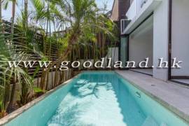 Clear Water Bay Villa For Sale