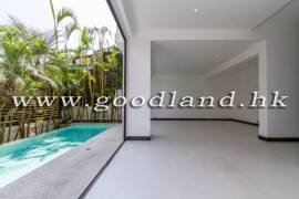 Clear Water Bay Villa For Sale