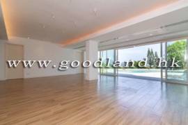 Clear Water Bay Villa For Sale