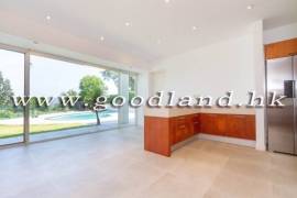 Clear Water Bay Villa For Sale