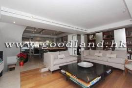 Clear Water Bay Villa For Sale