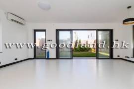 CLEAR WATER BAY Detached Renovated Village House with Lawn Garden and Sea View For Rent