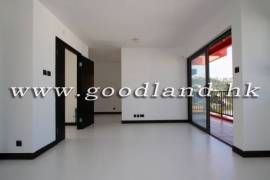 CLEAR WATER BAY Detached Renovated Village House with Lawn Garden and Sea View For Rent