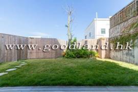 CLEAR WATER BAY Detached Renovated Village House with Lawn Garden and Sea View For Rent