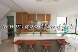 Clear Water Bay Villa For Sale