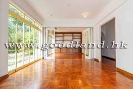 Clear Water Bay Villa For Sale