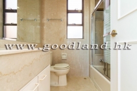 SAI KUNG Walk to Town Family Villa For Sale