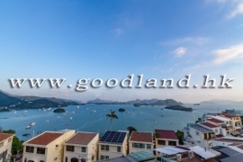SAI KUNG Walk to Town Family Villa For Sale