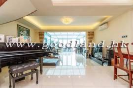 Clear Water Bay Villa For Sale
