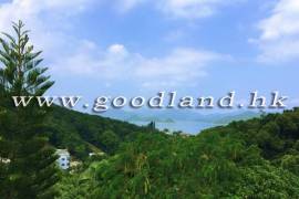 CLEAR WATER BAY Renovated Village House with Huge Lawn Garden For Rent