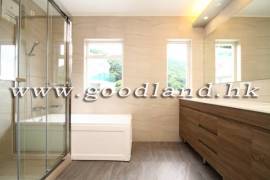 CLEAR WATER BAY Renovated Village House with Huge Lawn Garden For Rent