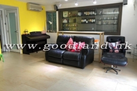 CLEAR WATER BAY Greenery View Village House with Family Layout For Sale