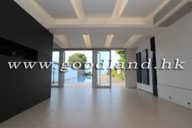 Clear Water Bay Villa For Sale