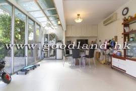 Clear Water Bay Villa For Sale
