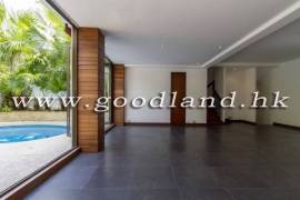 Clear Water Bay Villa For Sale