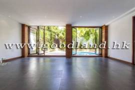 Clear Water Bay Villa For Sale
