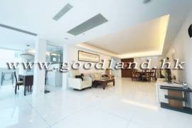 Clear Water Bay Villa For Sale