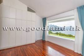 Clear Water Bay Villa For Sale