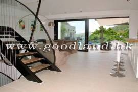 Clear Water Bay Villa For Sale