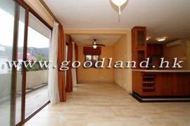 CLEAR WATER BAY Renovated Village House with Sea View and Open Kitchen For Rent
