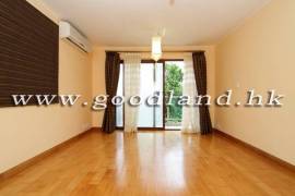 CLEAR WATER BAY Renovated Village House with Sea View and Open Kitchen For Rent