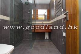 CLEAR WATER BAY Renovated Village House with Sea View and Open Kitchen For Rent