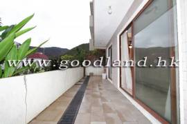 CLEAR WATER BAY Renovated Village House with Sea View and Open Kitchen For Rent