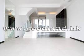Clear Water Bay Villa For Sale