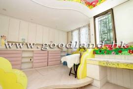 Clear Water Bay Villa For Sale