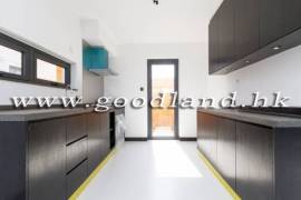 CLEAR WATER BAY Detached Renovated Village House with Lawn Garden and Sea View For Rent