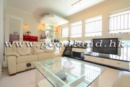 SAI KUNG Waterfront Villa with Big Garden For Sale