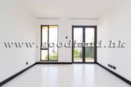 CLEAR WATER BAY Renovated Village House with Private Gate and Partial Sea View For Rent