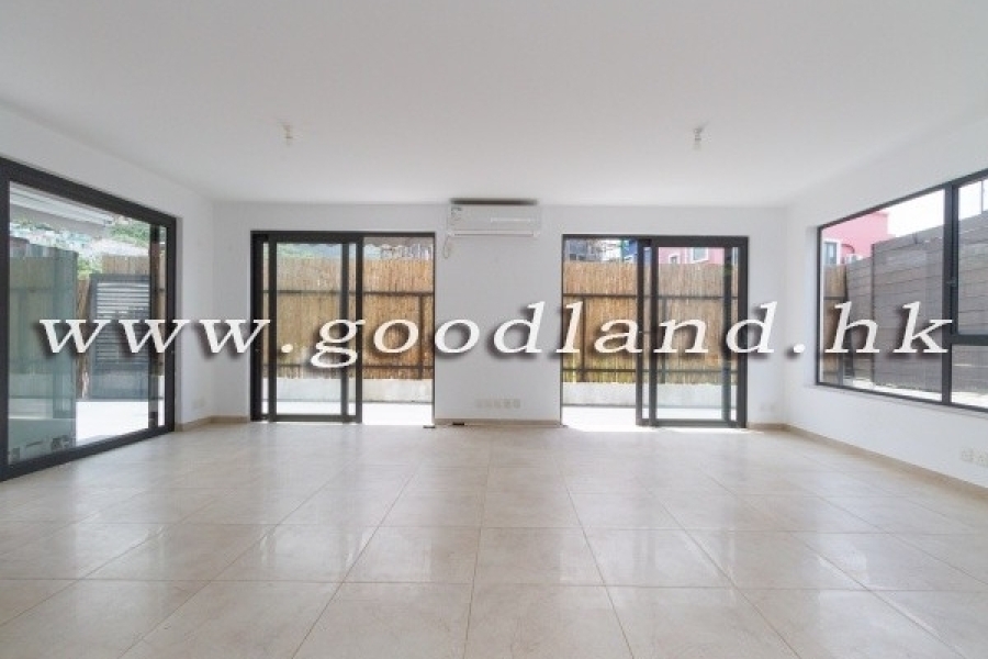 CLEAR WATER BAY Detached Village House with Lovely Garden and Parking Next to House For Rent