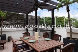 Clear Water Bay Villa For Sale