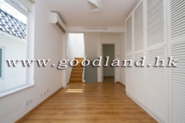 CLEAR WATER BAY Spacious Family Village House For Sale