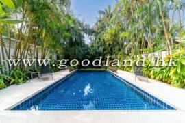 Clear Water Bay Villa For Sale