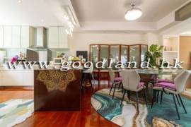 Clear Water Bay Villa For Sale