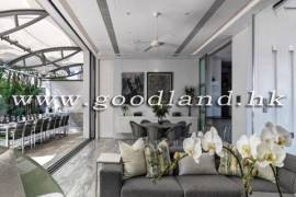 Clear Water Bay Villa For Sale