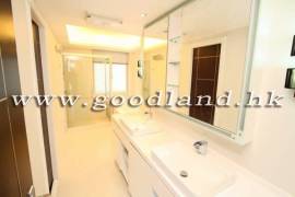 Clear Water Bay Villa For Sale