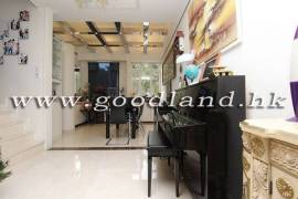 Clear Water Bay Villa For Sale