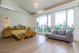Clear Water Bay Villa For Sale