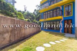 CLEAR WATER BAY Renovated Village House with Lawn Garden and Private Gate For Rent