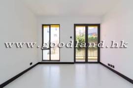 CLEAR WATER BAY Renovated Village House with Lawn Garden and Private Gate For Rent