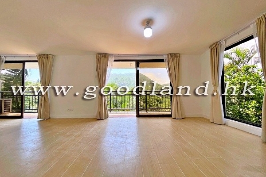 CLEAR WATER BAY Village House with Front & Back Yard, Pool & Tennis Court For Rent